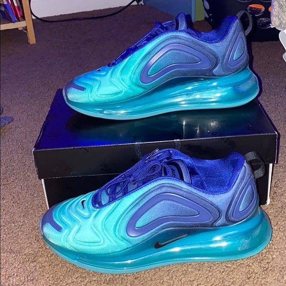 air max 720 grade school